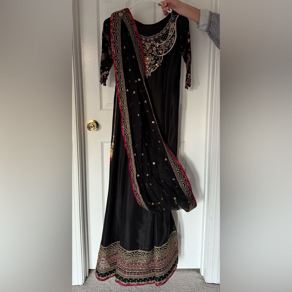 Pakistani/ Indian kalidaar black long style suit with draped dupatta